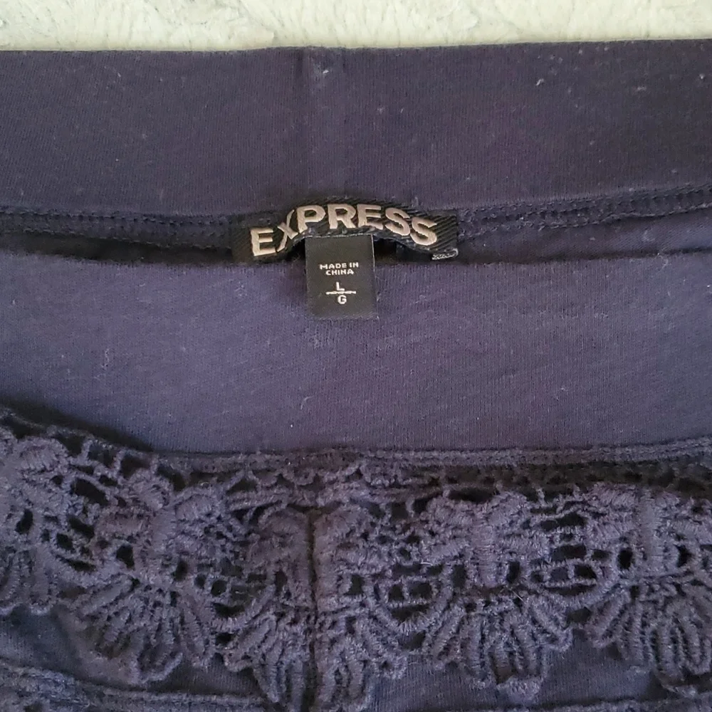Express Short - Picture 2 of 2